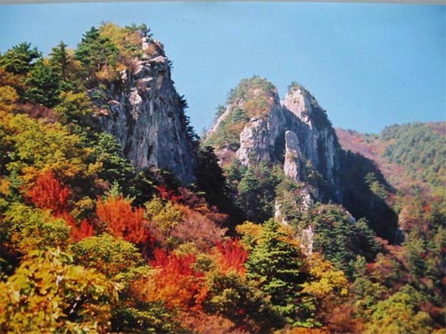 秋高氣爽 重陽(yáng)云游登高去